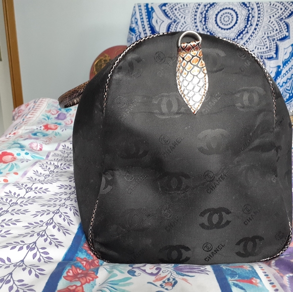 TRAVEL BARREL BAG - Picture 2 of 3